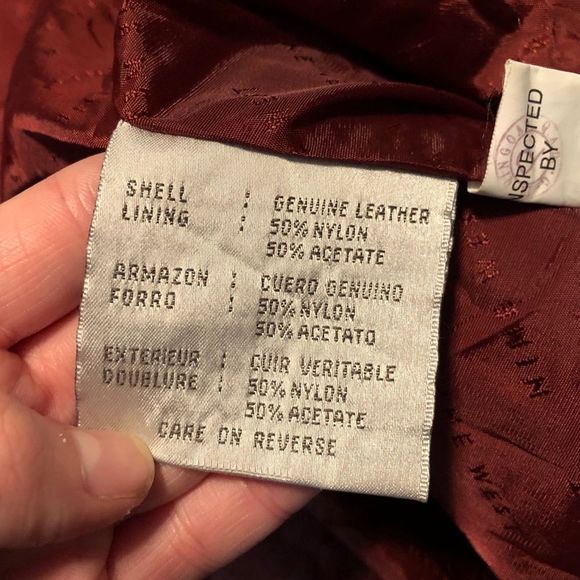 Nine West red/ burgundy leather coat. Size medium - Picture 4 of 12